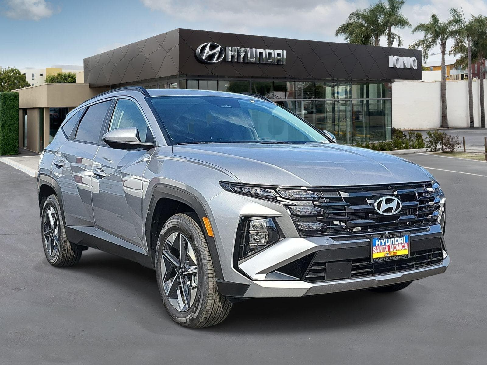 2026 Hyundai Tucson Hybrid SEL AWD — photo 1 of 41