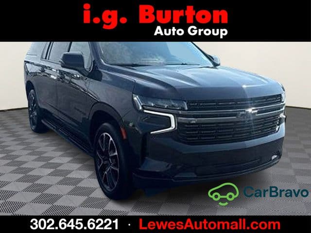 2022 Chevrolet Suburban RST — photo 1 of 22