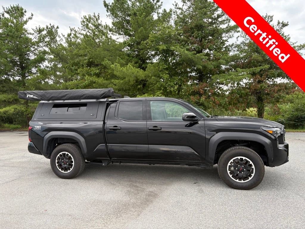 2025 Toyota Tacoma TRD Off Road — photo 1 of 2
