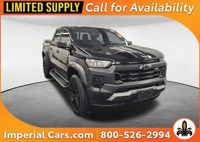 2024 Chevrolet Colorado Trail Boss — photo 1 of 9