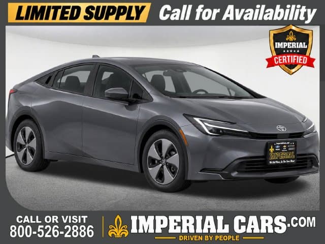 2027 Toyota Prius LE — photo 1 of 6