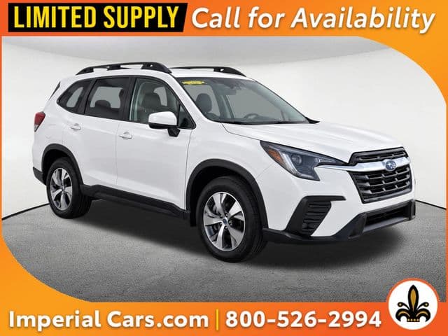 2023 Subaru Ascent Premium — photo 1 of 13