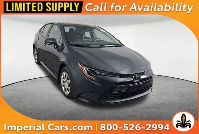 2026 Toyota Corolla LE — photo 1 of 9