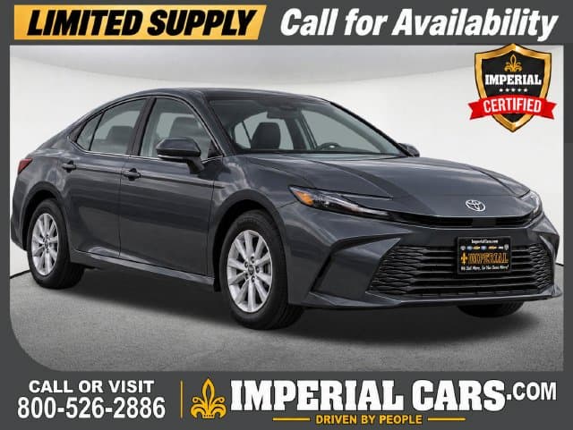 2026 Toyota Camry LE — photo 1 of 13