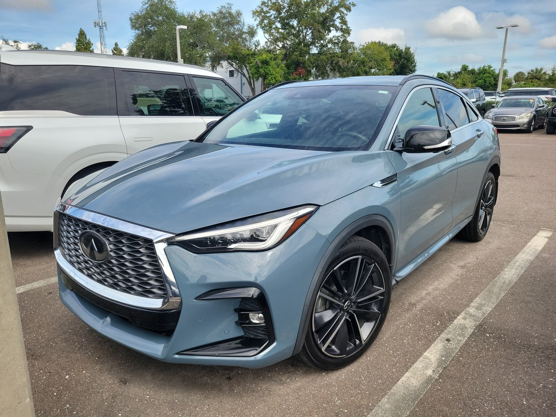 2022 INFINITI QX55 ESSENTIAL — photo 1 of 5