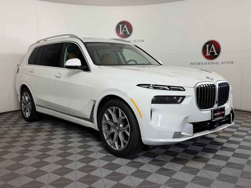 2024 BMW X7 xDrive40i — photo 1 of 51