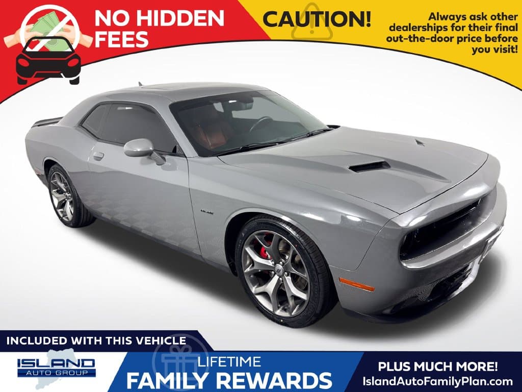 2017 Dodge Challenger R/T — photo 1 of 38