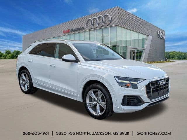 2022 Audi Q8 55 Premium — photo 1 of 27