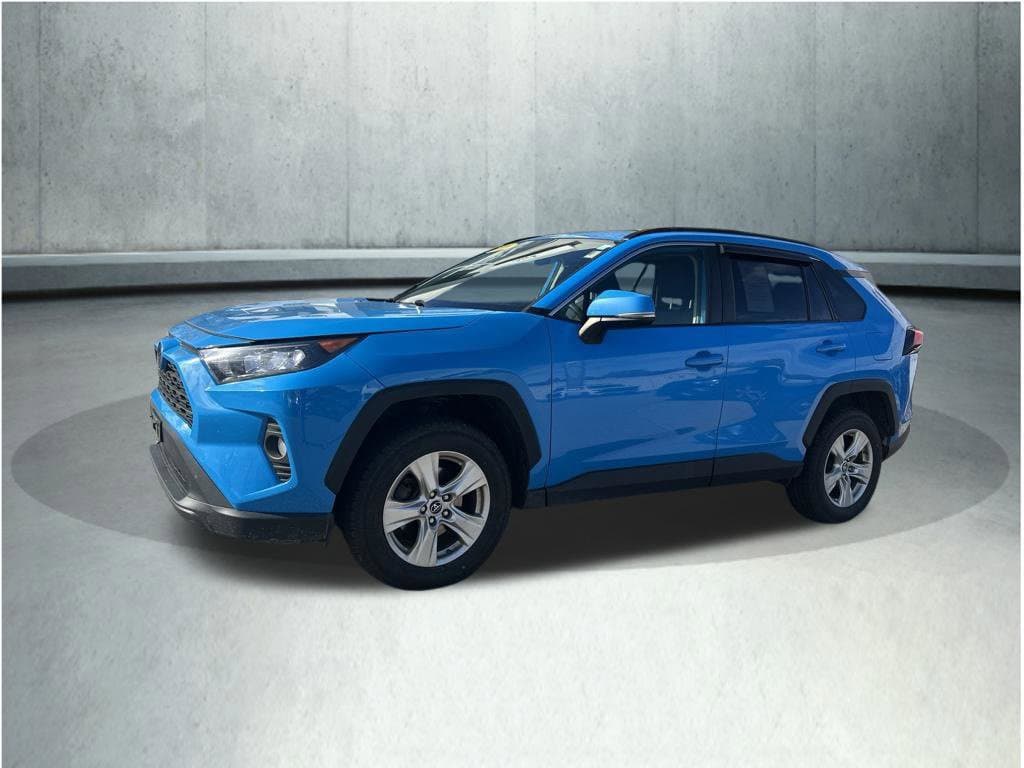 2019 Toyota RAV4 XLE — photo 1 of 9