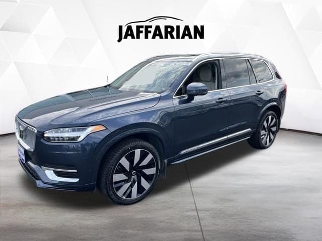 2024 Volvo XC90 Recharge Plug-In Hybrid T8 Plus Bright Theme 7 Passenger — photo 1 of 10