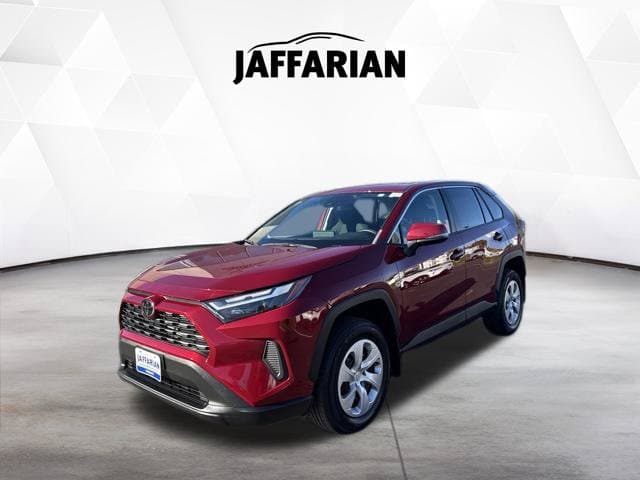 2023 Toyota RAV4 LE — photo 1 of 21