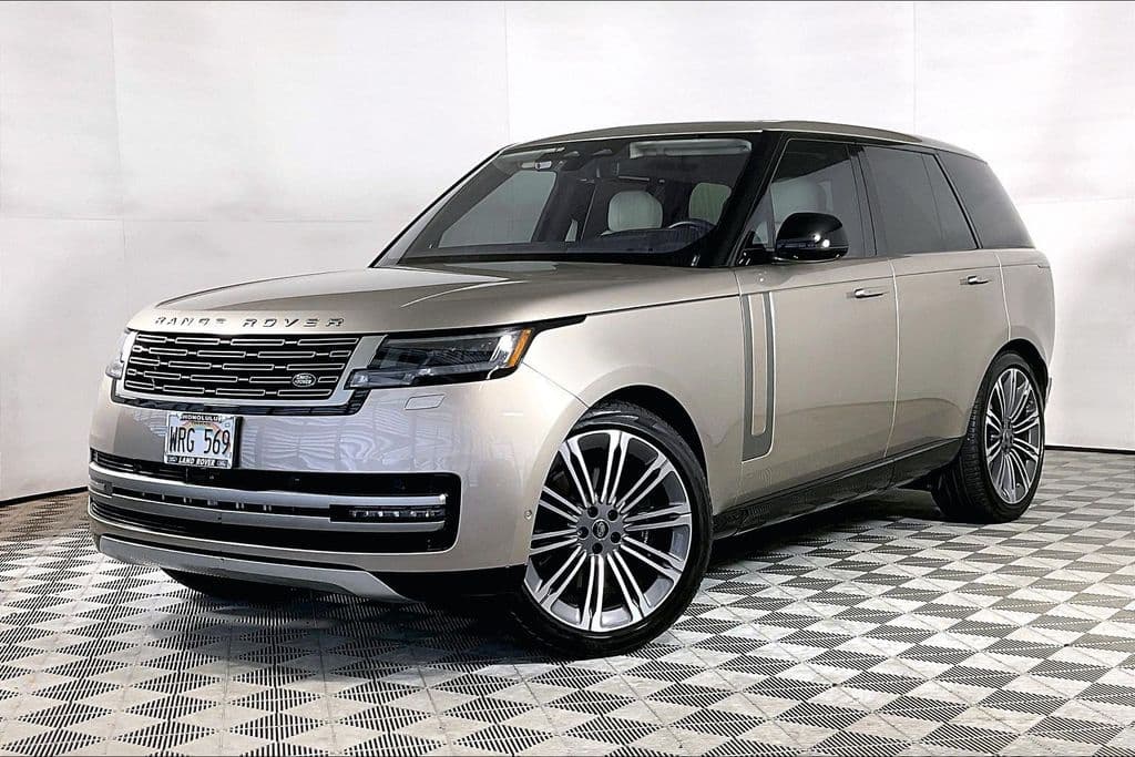 2023 Land Rover Range Rover SE — photo 1 of 33