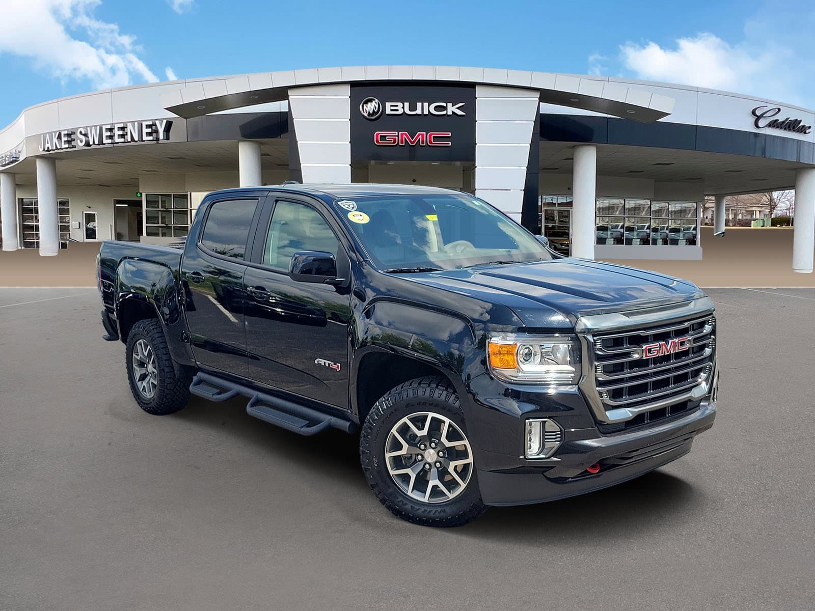 2022 GMC Canyon 4WD AT4 w/Leather — photo 1 of 30