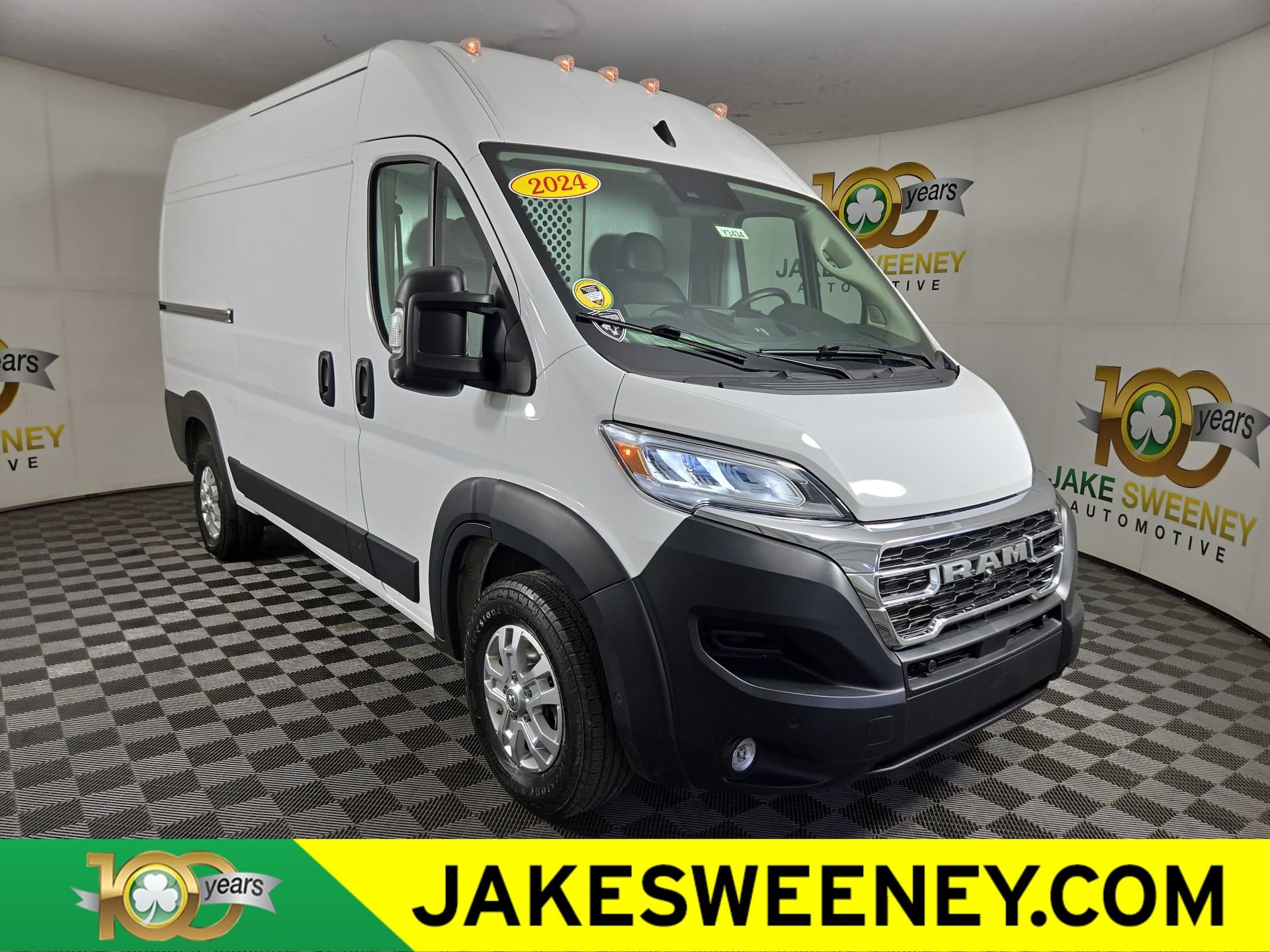 2024 RAM Promaster 2500 Cargo Van SLT High Roof 136 WB — photo 1 of 32