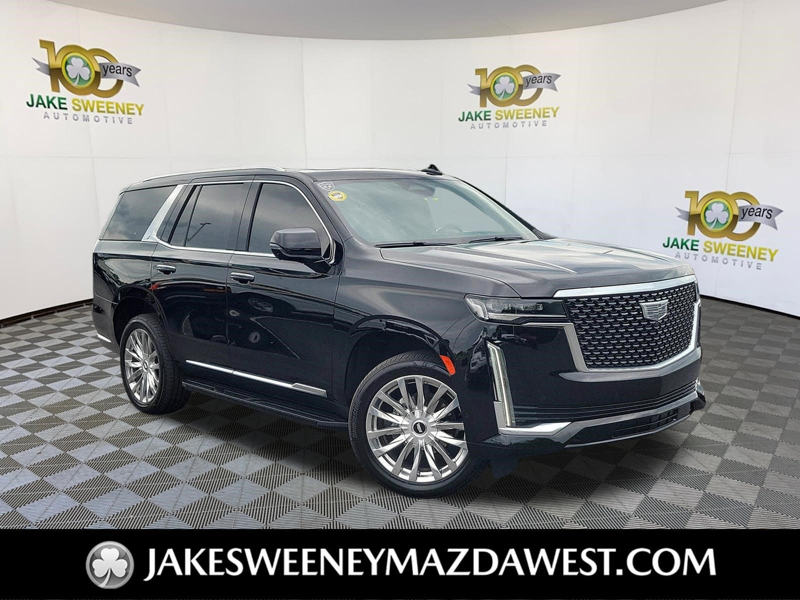 2021 Cadillac Escalade Premium Luxury — photo 1 of 34