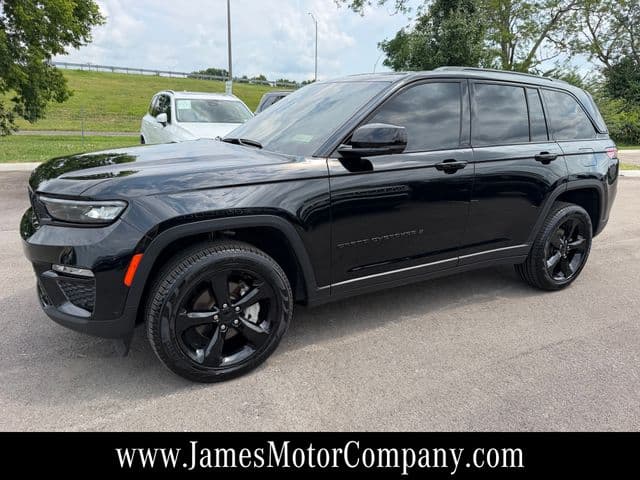 2025 Jeep Grand Cherokee Limited — photo 1 of 22