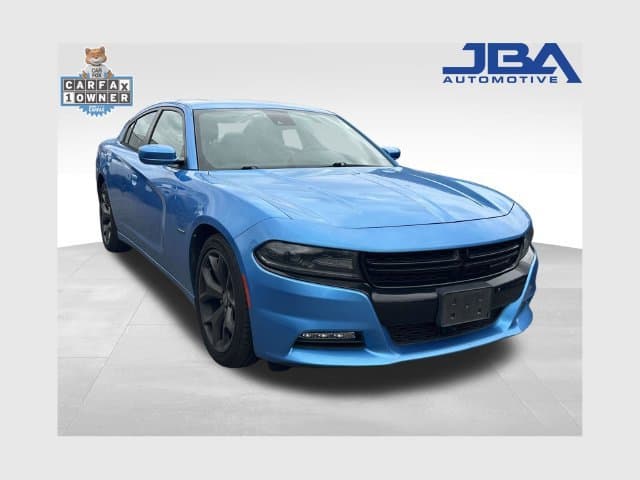 2015 Dodge Charger RT — photo 1 of 8