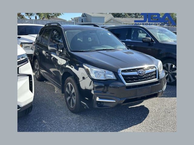 2018 Subaru Forester Base — photo 1 of 7