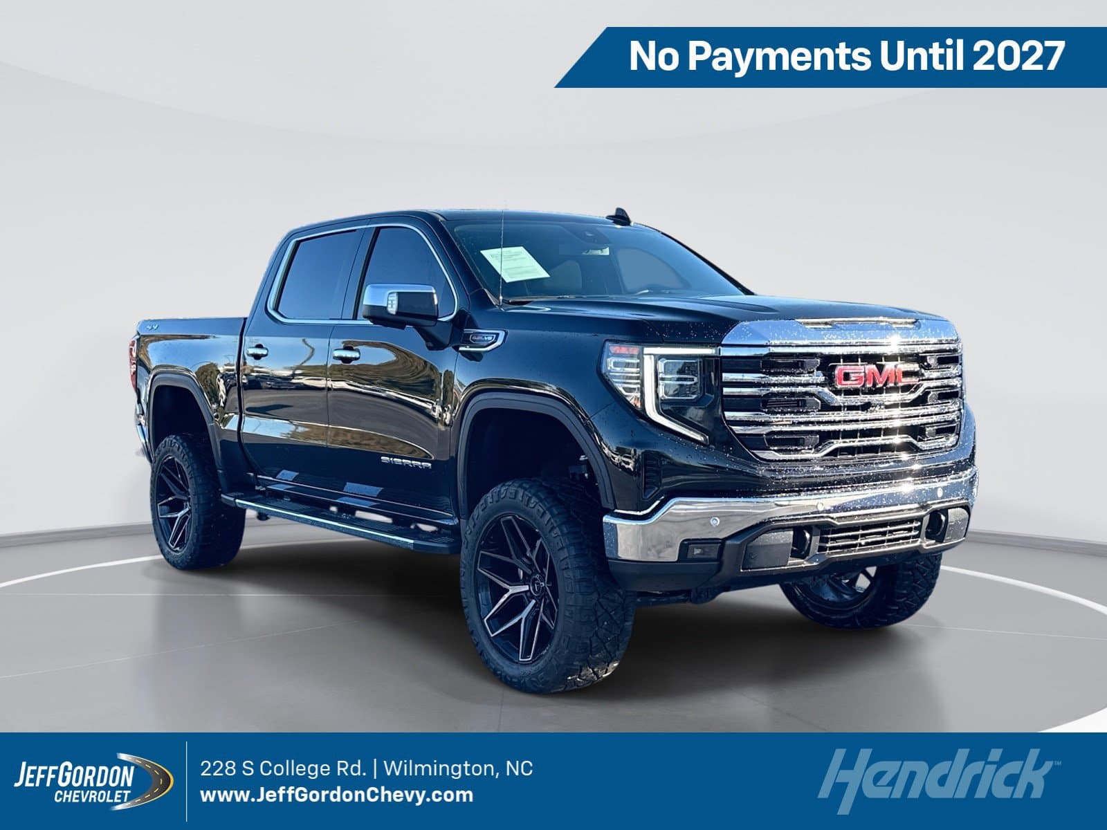 2024 GMC Sierra 1500 SLT — photo 1 of 11
