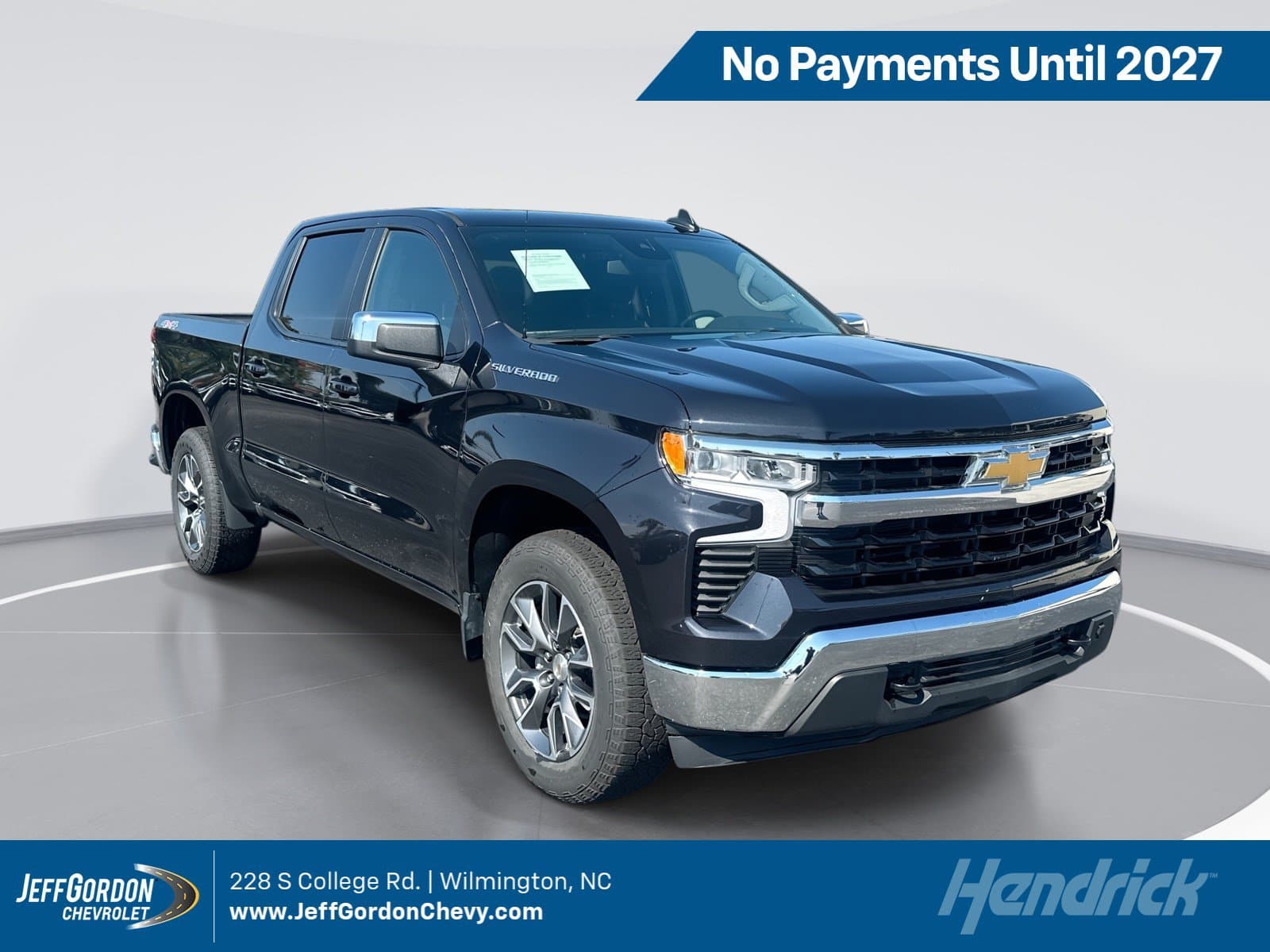 2024 Chevrolet Silverado 1500 LT — photo 1 of 11