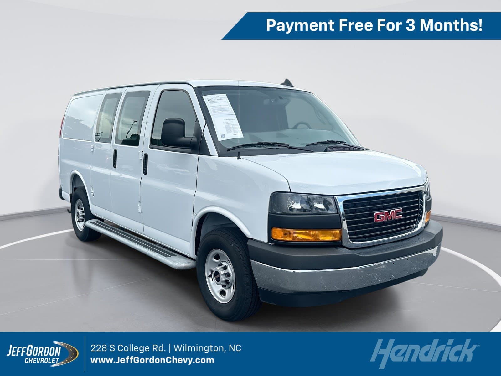 2025 GMC Savana Cargo Work Van — photo 1 of 70