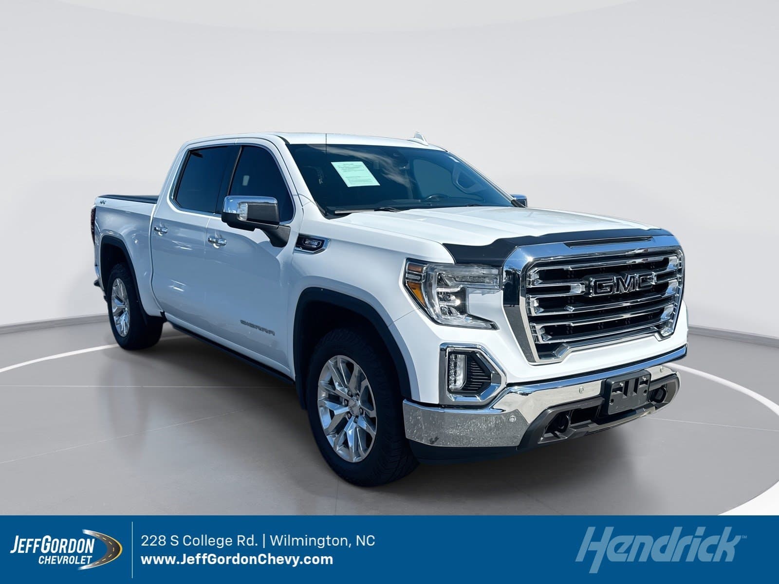 2020 GMC Sierra 1500 SLT — photo 1 of 11