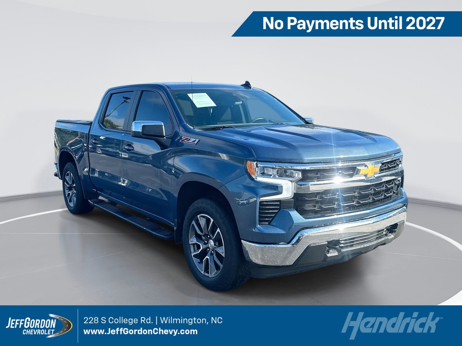 2024 Chevrolet Silverado 1500 LT — photo 1 of 11
