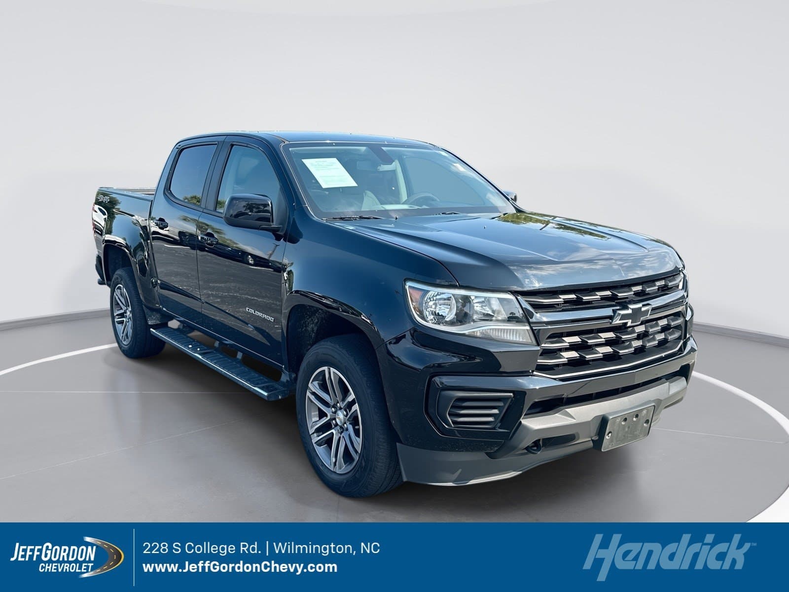 2022 Chevrolet Colorado 4WD Work Truck — photo 1 of 11
