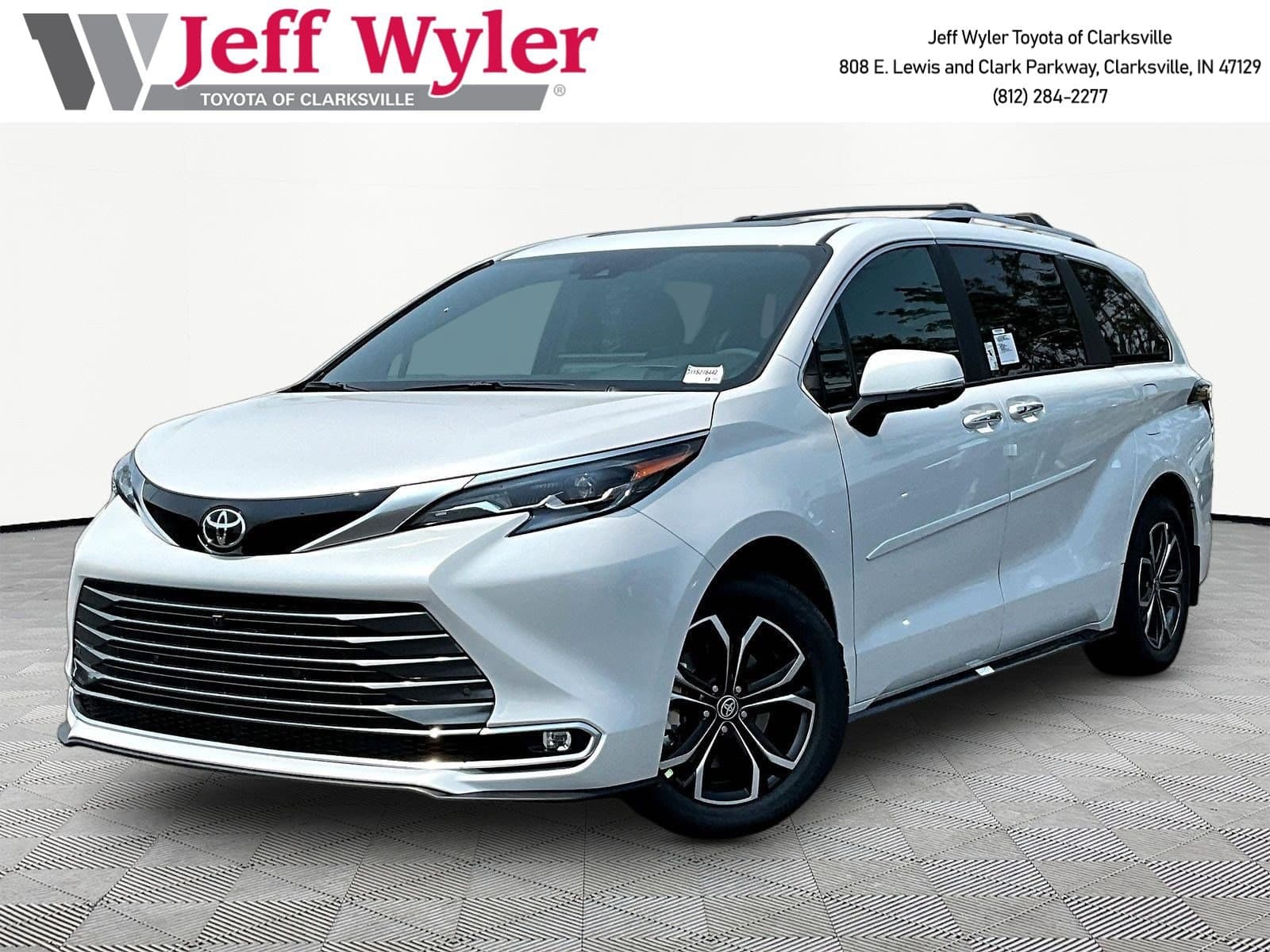 2026 Toyota Sienna Platinum — photo 1 of 50