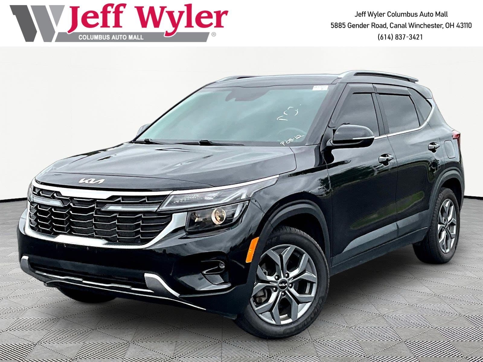 2024 Kia Seltos S IVT AWD — photo 1 of 32