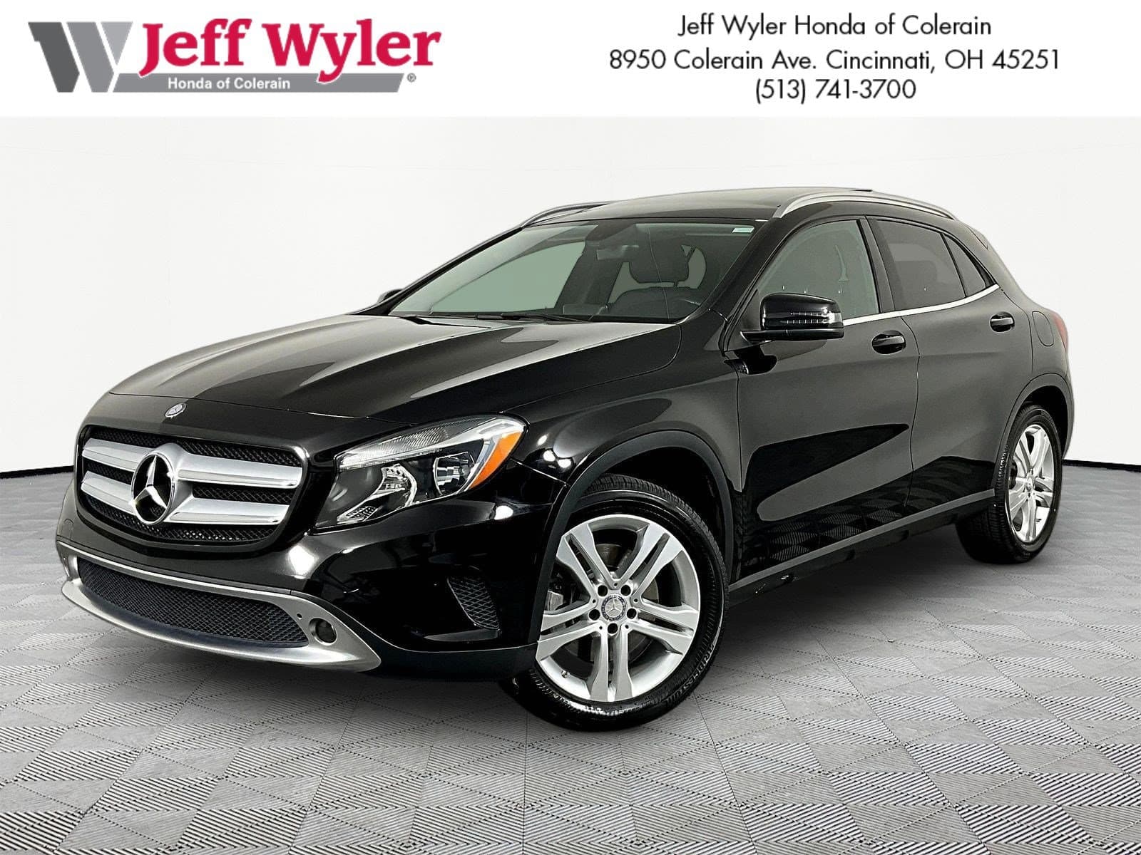 2015 Mercedes-Benz GLA-Class 4MATIC 4dr GLA 250 — photo 1 of 44