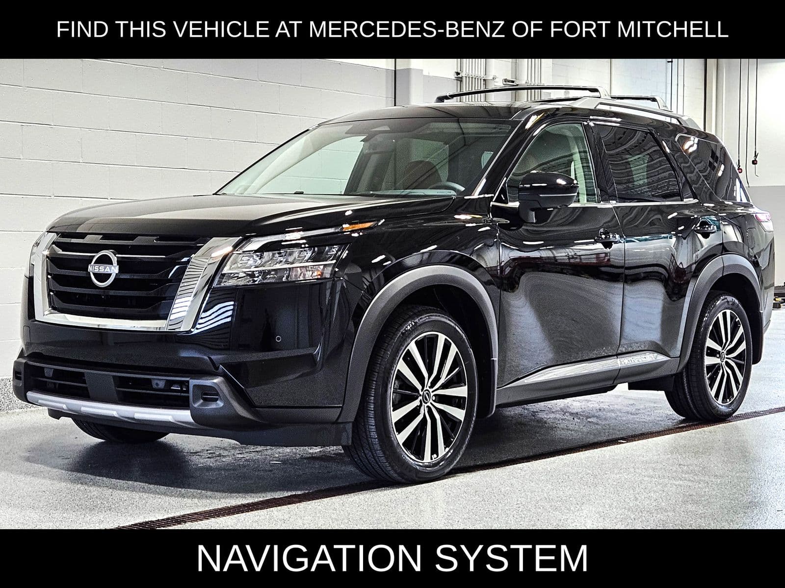 2024 Nissan Pathfinder Platinum — photo 1 of 36
