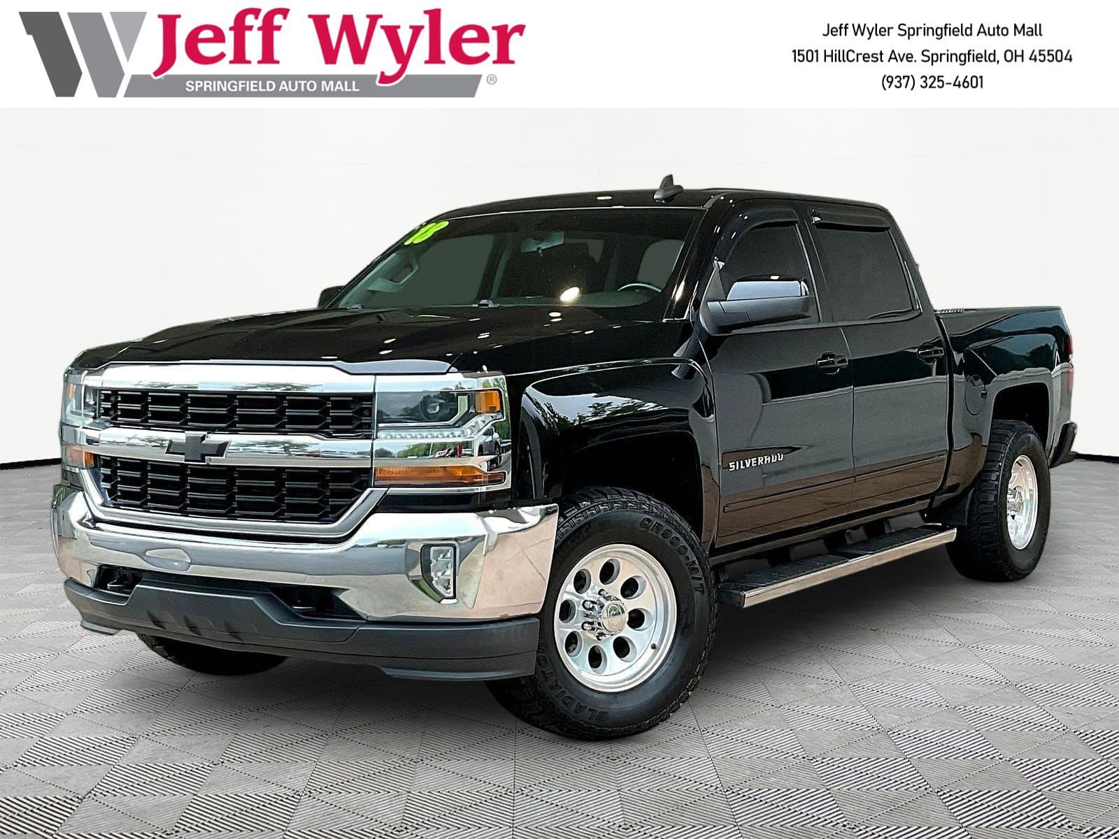 2018 Chevrolet Silverado 1500 4WD Crew Cab 143.5 LT w/1LT — photo 1 of 38