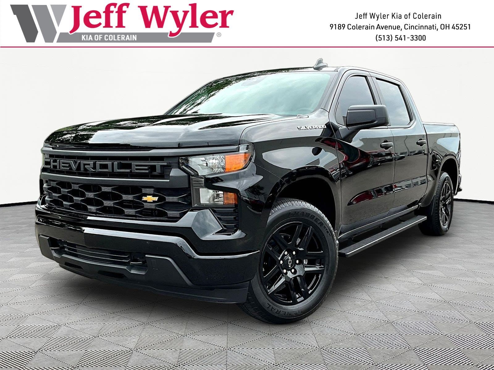 2022 Chevrolet Silverado 1500 Custom — photo 1 of 43