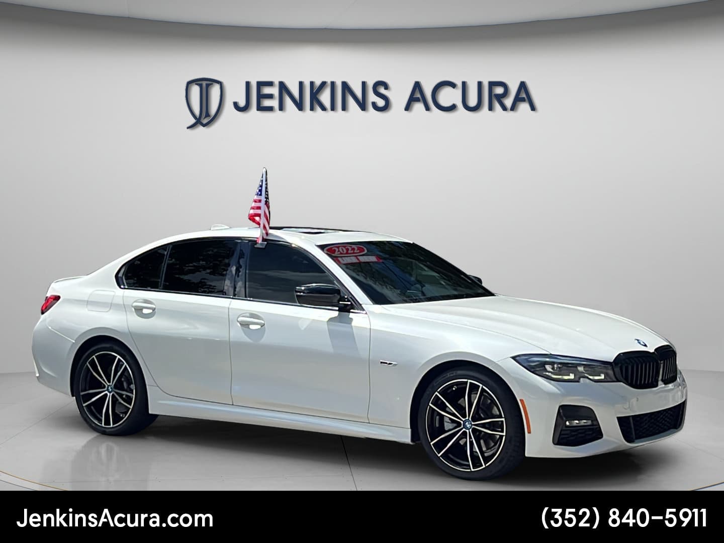 2022 BMW 3 Series 330e — photo 1 of 26