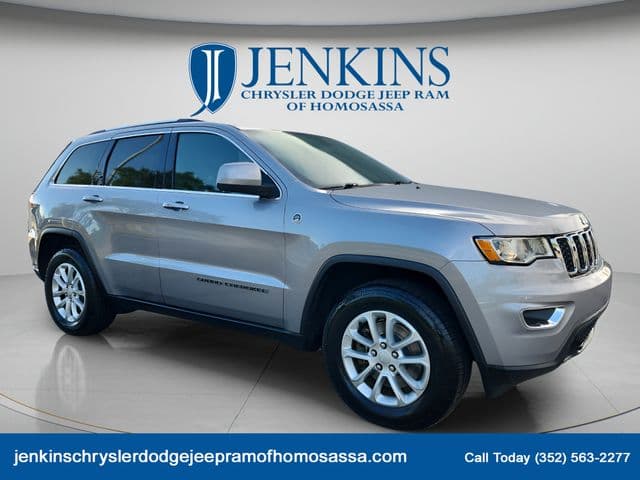 2021 Jeep Grand Cherokee Laredo — photo 1 of 36