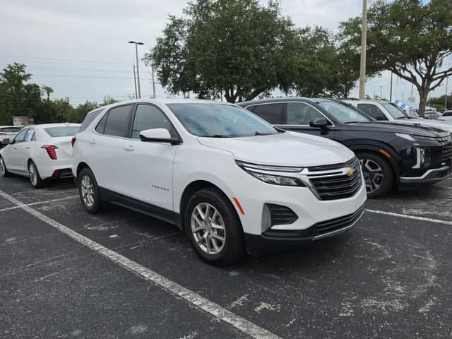 2024 Chevrolet Equinox LT — photo 1 of 11