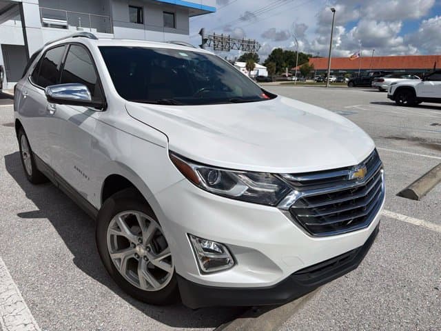 2021 Chevrolet Equinox Premier — photo 1 of 9