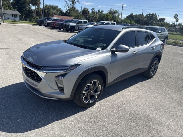 2026 Chevrolet Trax LT — photo 1 of 25