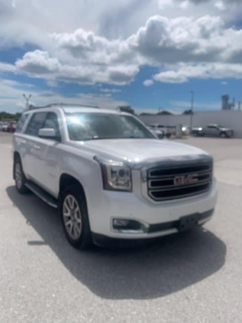 2017 GMC Yukon SLT — photo 1 of 6