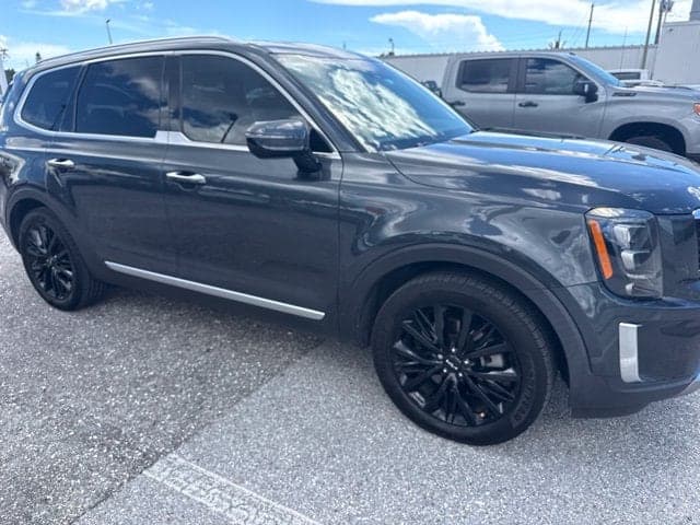 2022 Kia Telluride SX — photo 1 of 12