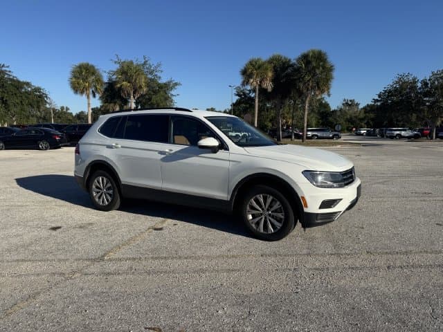 2018 Volkswagen Tiguan Base — photo 1 of 12