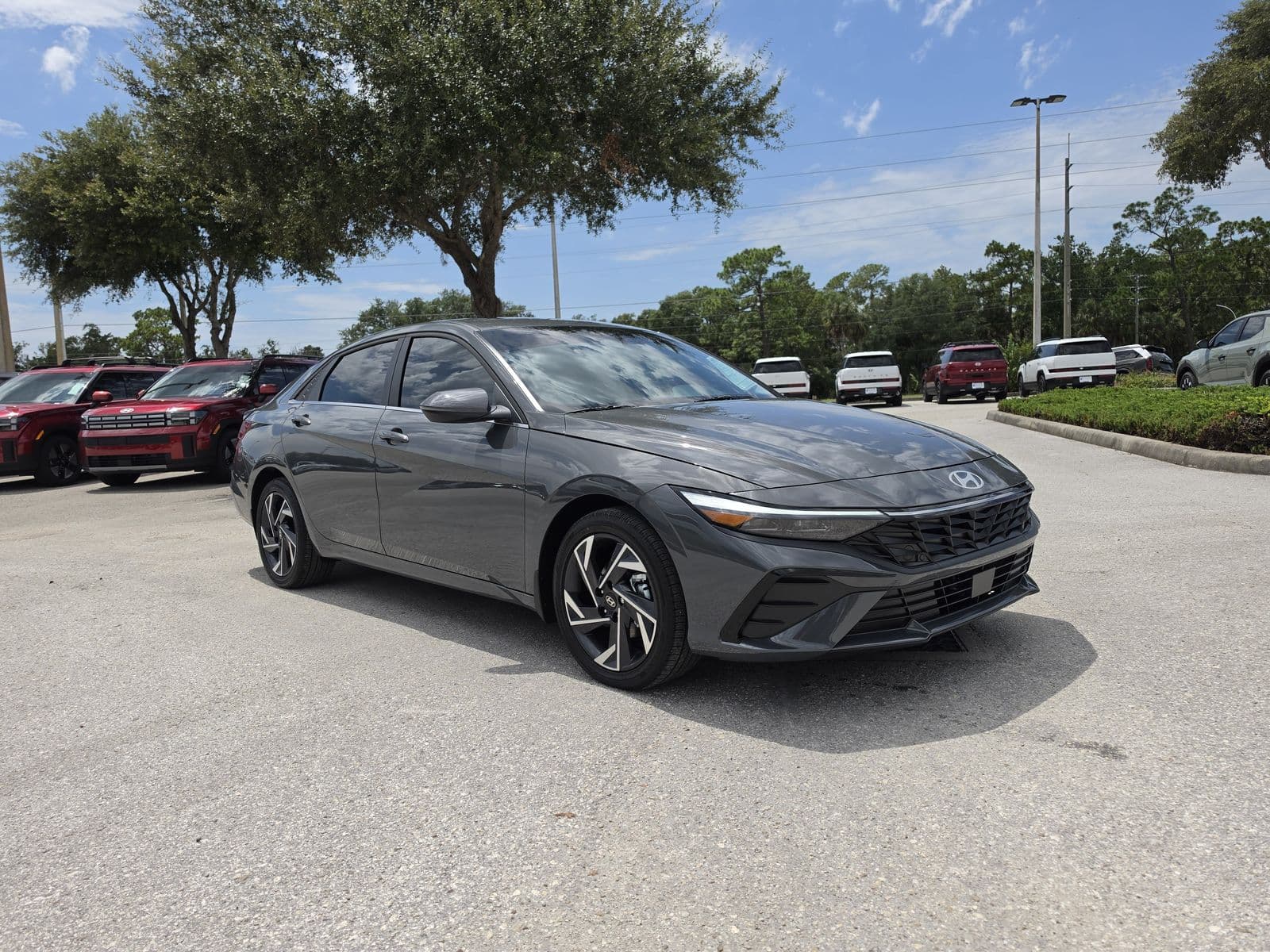 2026 Hyundai Elantra Hybrid Limited — photo 1 of 40