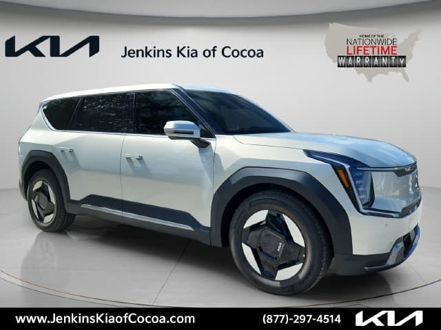 2026 Kia EV9 Base — photo 1 of 38