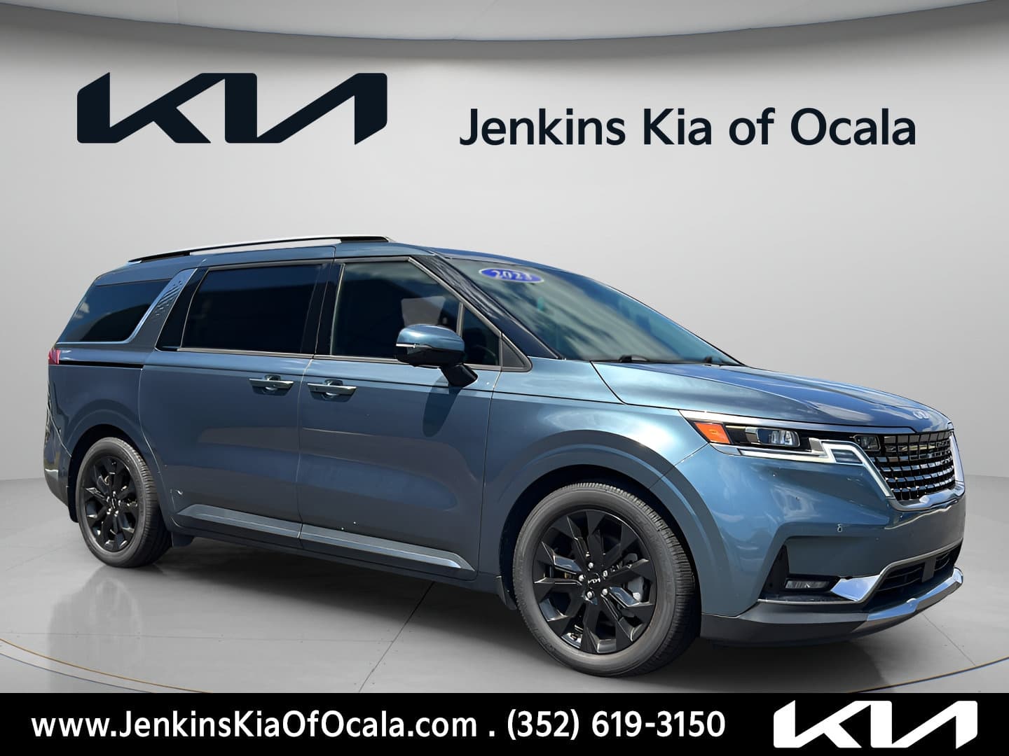 2023 Kia Carnival SX Prestige — photo 1 of 38