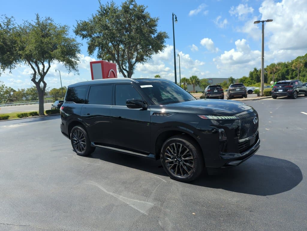 2025 INFINITI QX80 AUTOGRAPH — photo 1 of 50