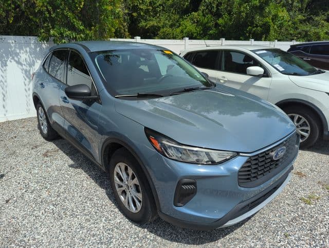 2024 Ford Escape Active — photo 1 of 15