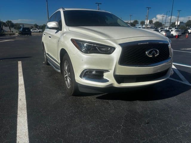 2020 INFINITI QX60 LUXE — photo 1 of 2