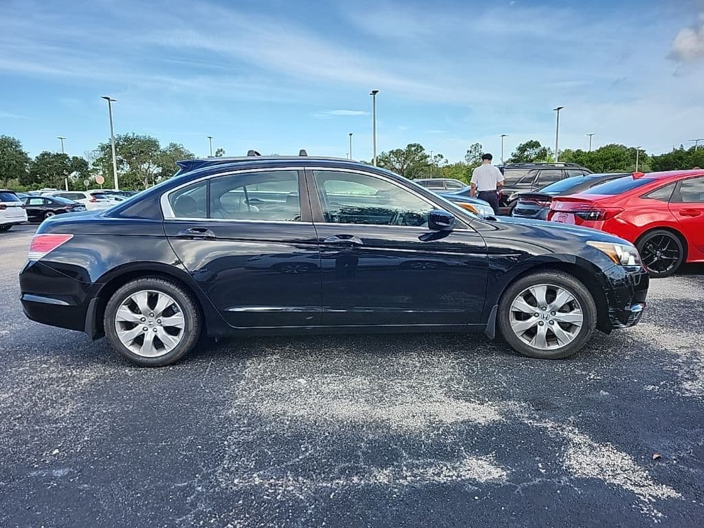 2009 Honda Accord EX-L — photo 1 of 10