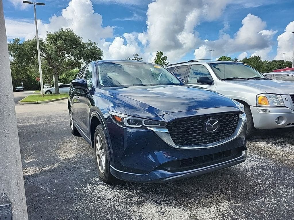 2024 Mazda CX-5 2.5 S Select Package — photo 1 of 10